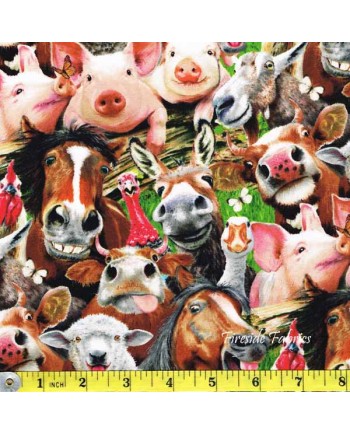 FARM SELFIES - CROWD - ANIMALS